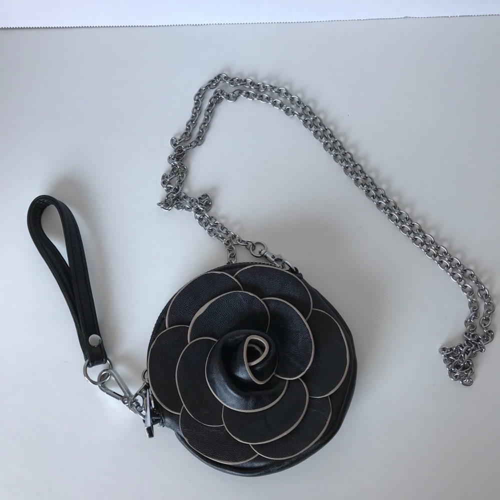 Flower Faux Leather Bag. Wristlet/Shoulder Bag.